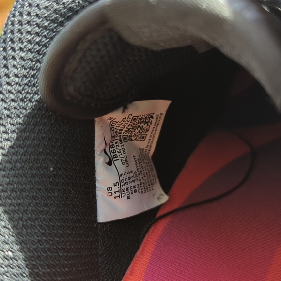 11.5 Men's AF1 '82 - Picture 2 of 6